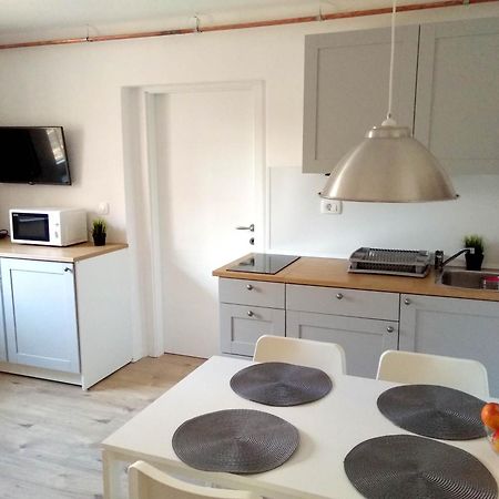 Apartment Tomc Любляна Екстериор снимка
