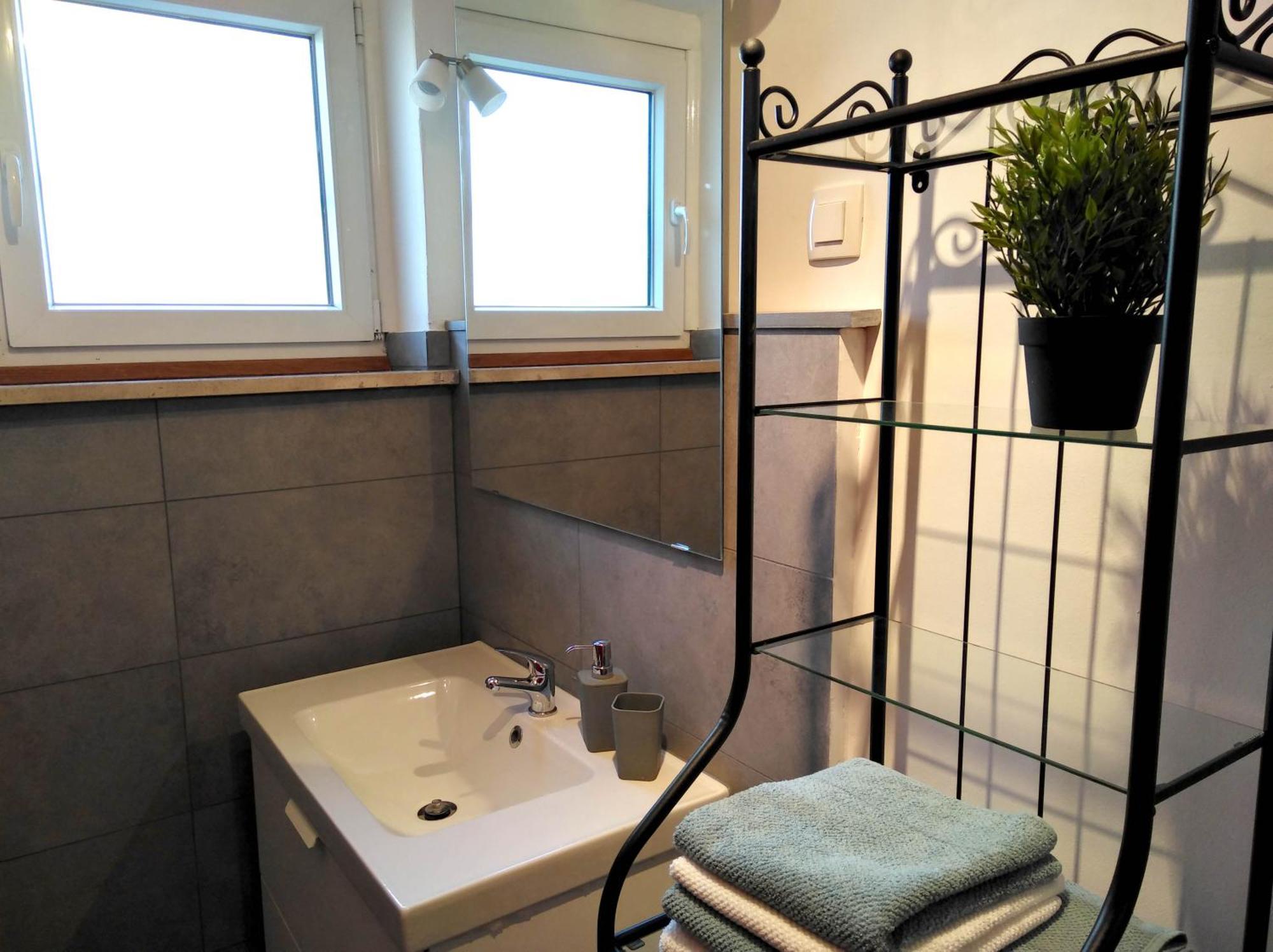 Apartment Tomc Любляна Екстериор снимка